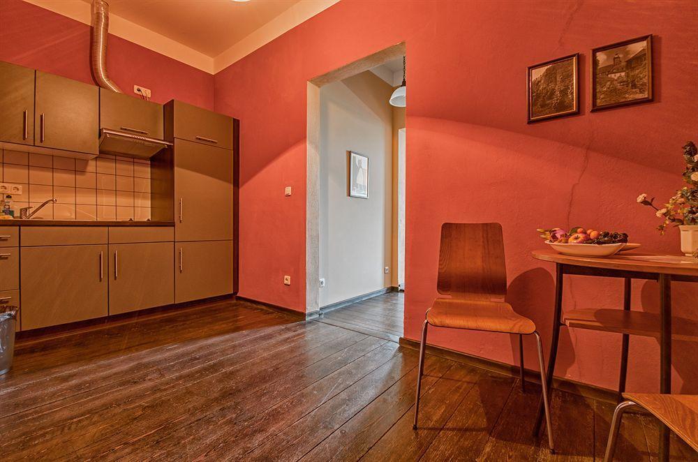 Hotel Zur Henne Naumburg  Ngoại thất bức ảnh