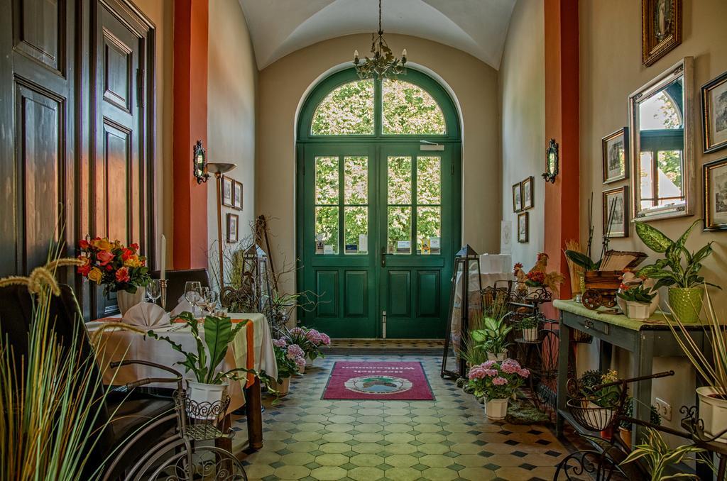 Hotel Zur Henne Naumburg  Ngoại thất bức ảnh