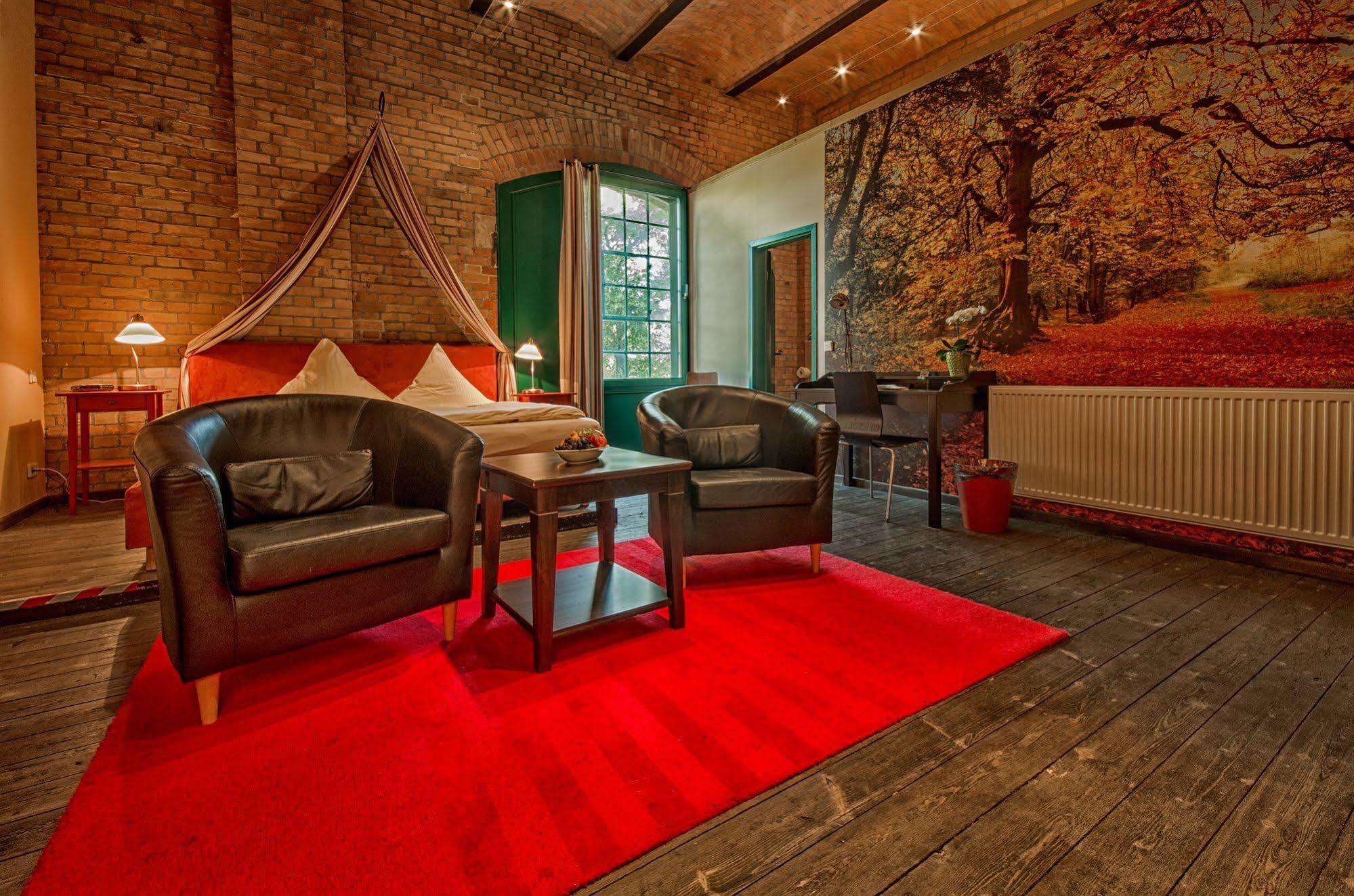 Hotel Zur Henne Naumburg  Ngoại thất bức ảnh