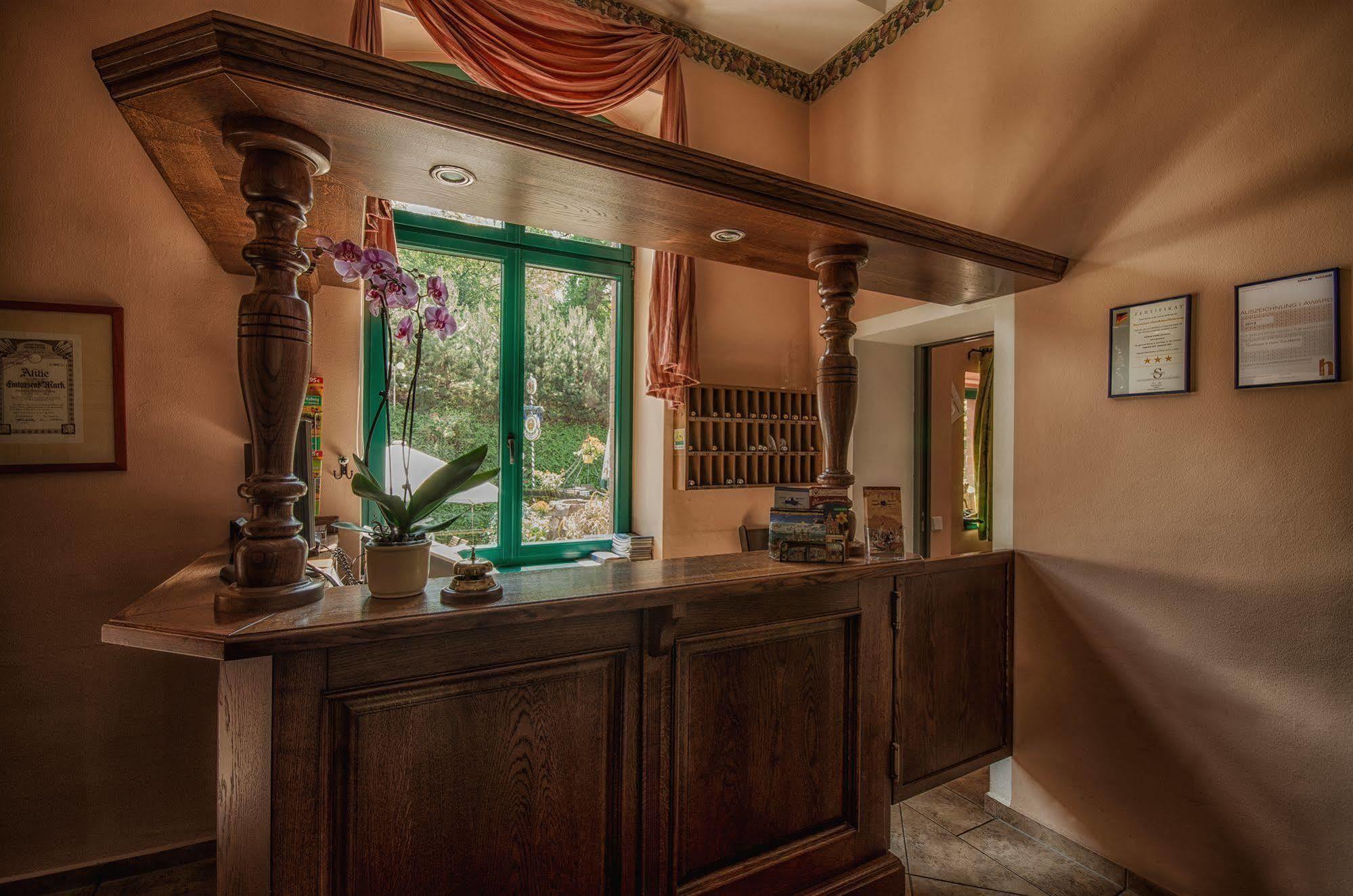 Hotel Zur Henne Naumburg  Ngoại thất bức ảnh