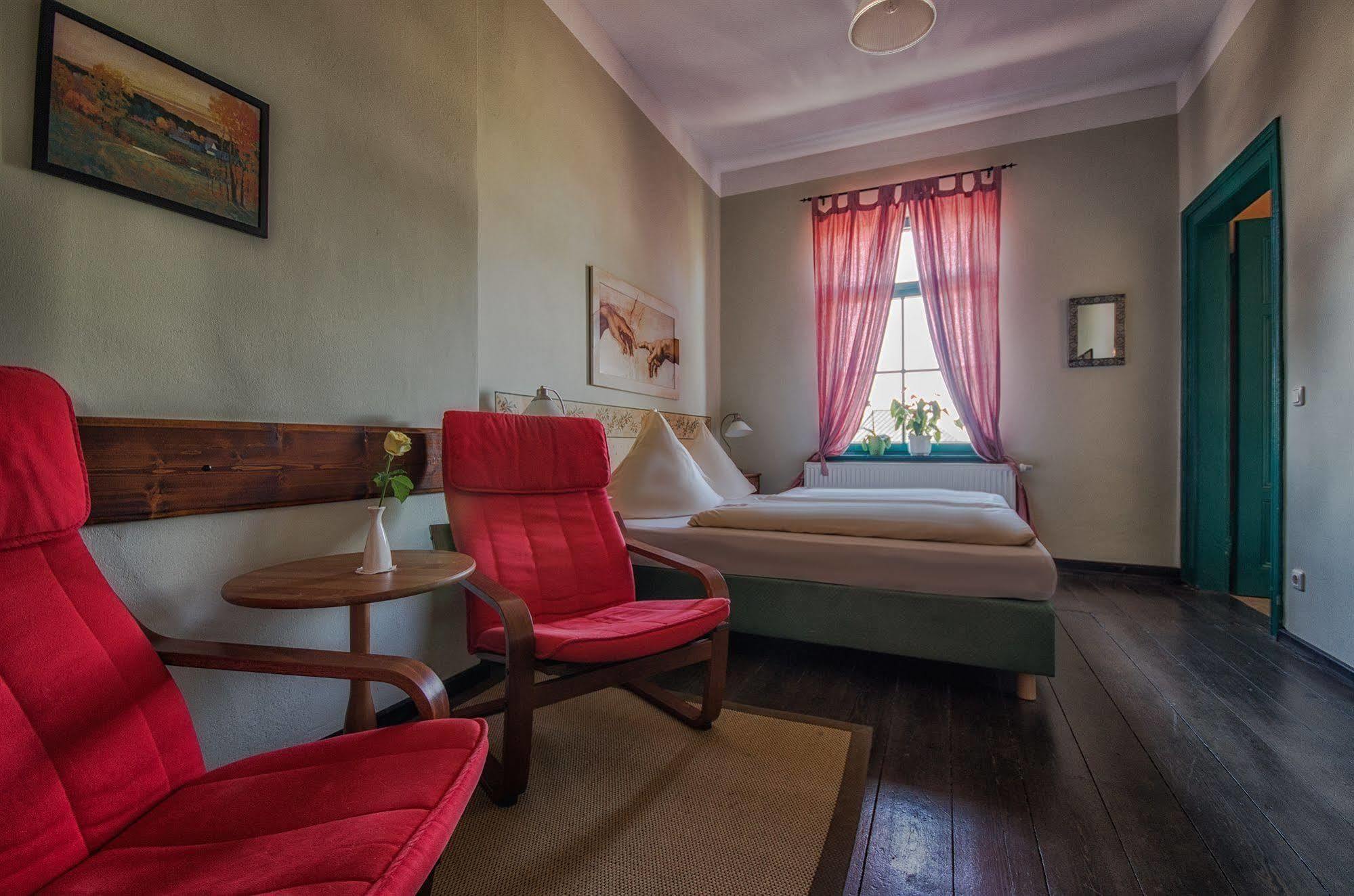 Hotel Zur Henne Naumburg  Ngoại thất bức ảnh