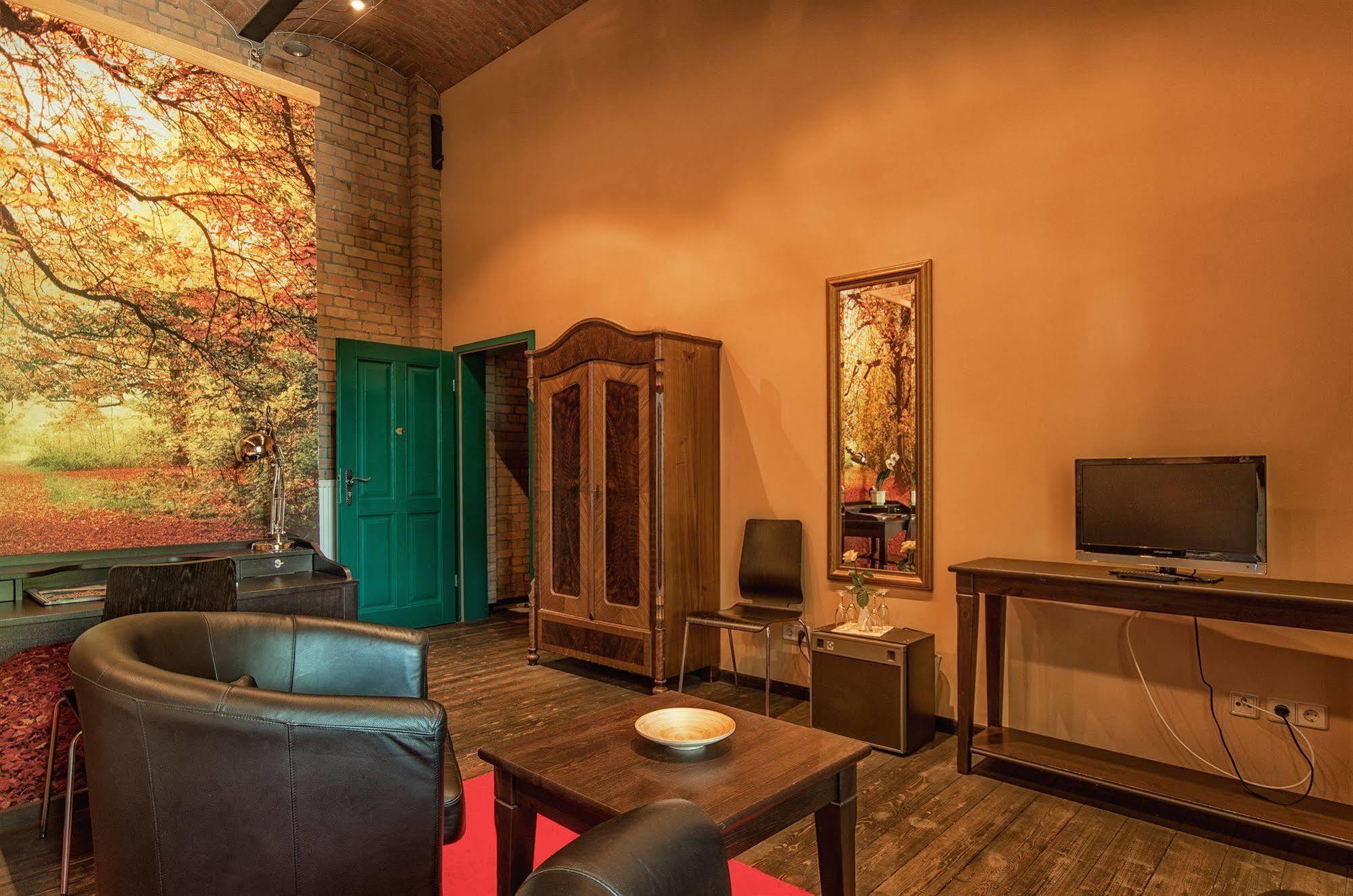 Hotel Zur Henne Naumburg  Ngoại thất bức ảnh