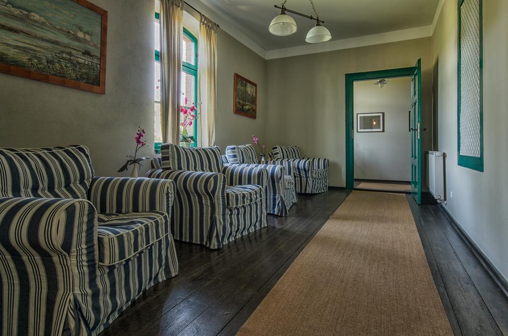 Hotel Zur Henne Naumburg  Ngoại thất bức ảnh